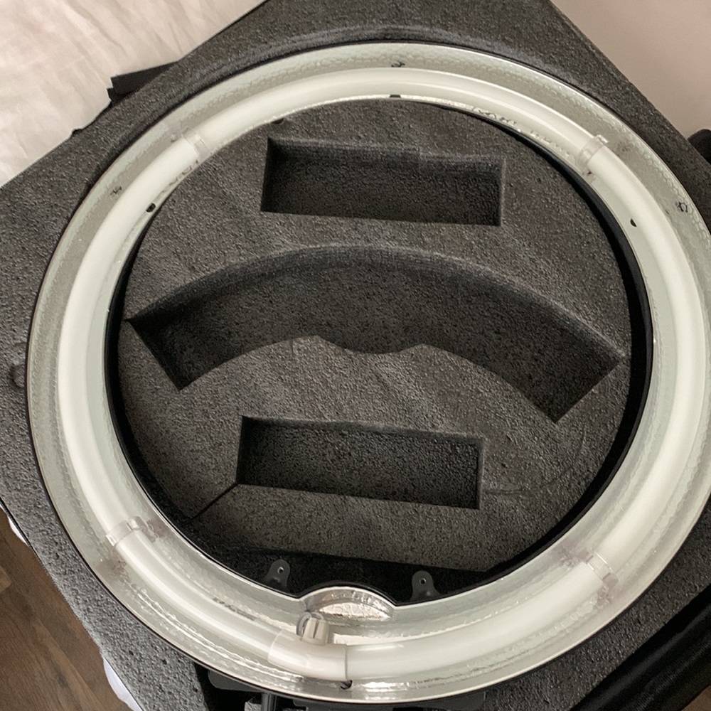 Neewer ring light 18”